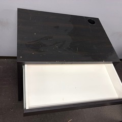 【無料】デスク／テーブルの画像