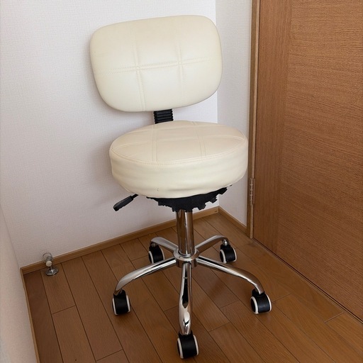 可動式チェア (まー) 茶山の椅子《チェア》の中古あげます・譲ります