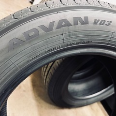 Yokohama ADVAN V03 225/60R18  の画像