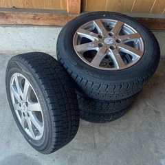 履き替え無料中古スタッドレスタイヤ185/65R15 88Q ダンロップWM02の画像