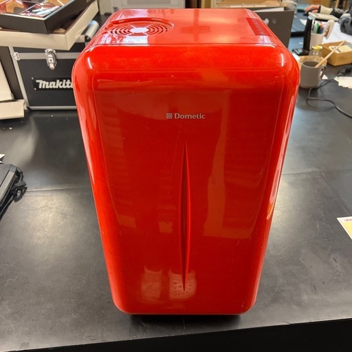 Dometic 冷蔵庫 赤 dometic赤い冷蔵庫ジャンク品 (yyaa) 大阪上本町のキッチン家電