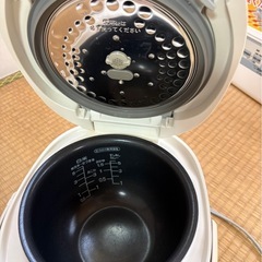 炊飯器の画像