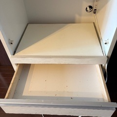 【値下げ】キッチン収納ラック(目隠し家電収納レンジ台)の画像