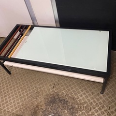 ローテーブル　カフェテーブル　ショールームの画像