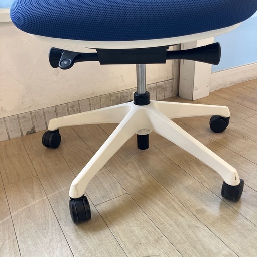 オカムラ　オフィスチェア