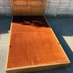 セミダブルベッドの画像