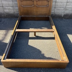 セミダブルベッドの画像