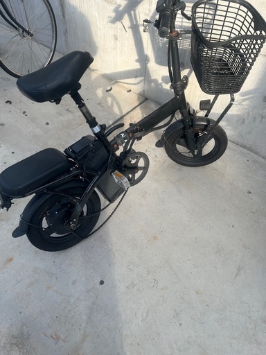 ジャンク電動自転車 (みなと) 下小田井の自転車の中古あげます・譲り