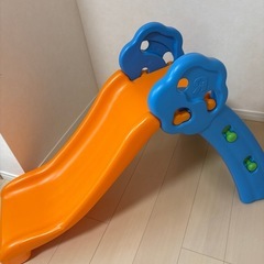 すべり台の画像