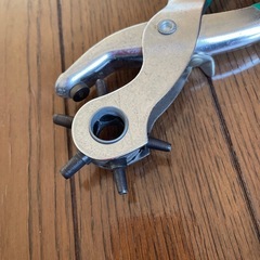 【ま様お取引決定】穴あけパンチの画像