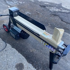 商談中　
電動　油圧　薪割り機　薪ストーブ　キャンプなどに！の画像