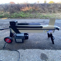 商談中　
電動　油圧　薪割り機　薪ストーブ　キャンプなどに！の画像