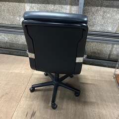 オフィスチェアの画像