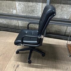オフィスチェアの画像