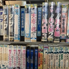 VHSビデオ　　　邦画　洋画　アニメ　多数の画像