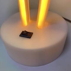 USB給電/電池2way式『 グリーンヤシの木のLEDネオンサイン 』サイズ:高さ29.5×幅18.5cm　付属品: USBケーブル　電源:単三電池3本またはUSBの画像