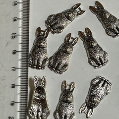 うさぎのチャーム10個の画像