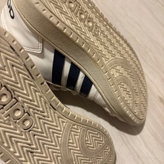 ２１センチadidasバスケットシューズの画像