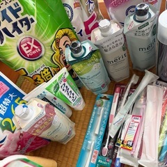 【取引中】洗剤、歯ブラシ、マウスウォッシュなどまとめての画像