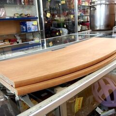 書棚 ガラス戸 曲線 引き扉 本棚 幅85㎝ 木製 ナチュラル  札幌市北区屯田店の画像