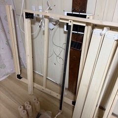 パイン材シングルベッドの画像