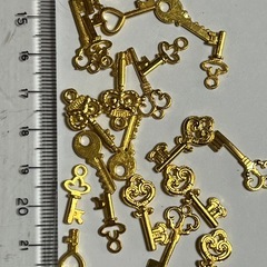 ゴールドキーチャームの画像