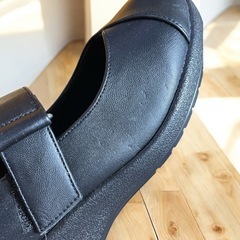 Meeklyミークリー AIR パンプス 22.5cm 4E Scroll 靴 快適 ブラックの画像