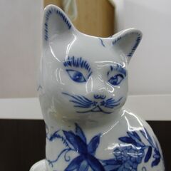 招き猫 陶器 白×青 右手上げ 商売繁盛 金運 置物 変顔 縁起物 まねき猫 札幌 手稲の画像