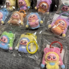 ラブブ風ストラップ12個セットの画像