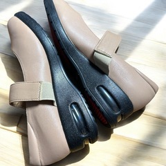 Meeklyミークリー AIR パンプス 22.5cm 4E 快適 レトロピンクの画像