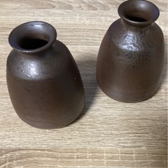 たくさんのおちょこなどの画像