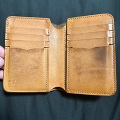 アルズニ　折り財布　レザー財布の画像