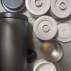 値下げ　保温弁当箱の画像