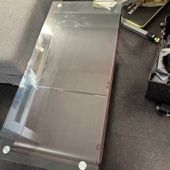 ガラステーブルの画像