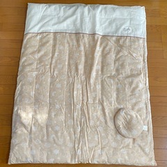 【美品】ベビー用品　掛け布団と枕の画像