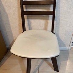 セラミックダイニングテーブル椅子4点セットの画像