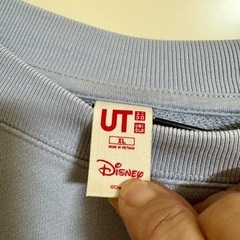 ユニクロ、ティンカーベルトレーナーの画像