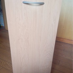 キャスター付本棚の画像