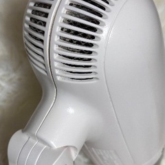 💇‍♀️ドライヤー番号13  IZUMI  2020年製 マイナスイオンの画像
