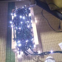 タカショーのイルミネーションライトストレートLED200球の画像