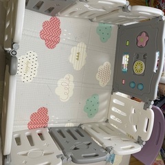 ベビーサークルの画像