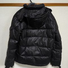 モンクレール　ダウンジャケット　黒色　クリーニング済の画像
