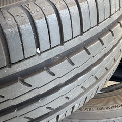 185/55R16 ﾖｺﾊﾏﾌﾞﾙｰｱｰｽEs バリ溝の画像