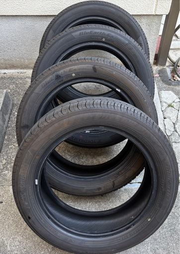 【バリ溝！】185/55R16 タイヤ 2本 YOKOHAMA 185/55R16 ﾖｺﾊﾏﾌﾞﾙｰｱｰｽEs バリ溝 (レオ) 江波のタイヤ、ホイールの中古