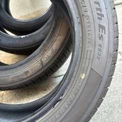 185/55R16 ﾖｺﾊﾏﾌﾞﾙｰｱｰｽEs バリ溝の画像