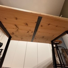 ヴィンテージ風テーブルの画像