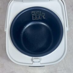 A8479【お買い得商品‼】IRIS アイリス  2020年製 炊飯器 3合炊き  RC-ME30-Wの画像