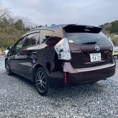 プリウスα Ｓチューンブラック ７人乗りの画像