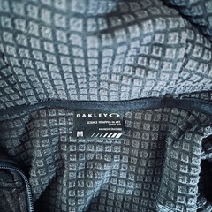 Oakley オークリー　フード付きジャージの画像