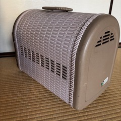 ペットキャリーの画像